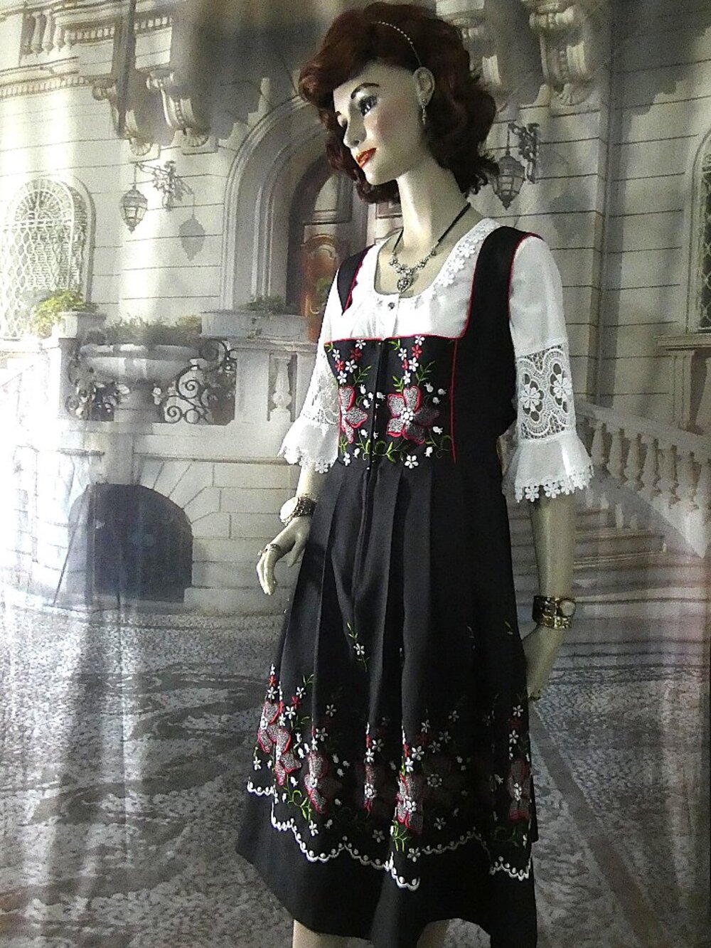 Ernst Licht Dirndl Dress Blouse Apron Bavarian Tradition Sz 14 Black +Embroidery